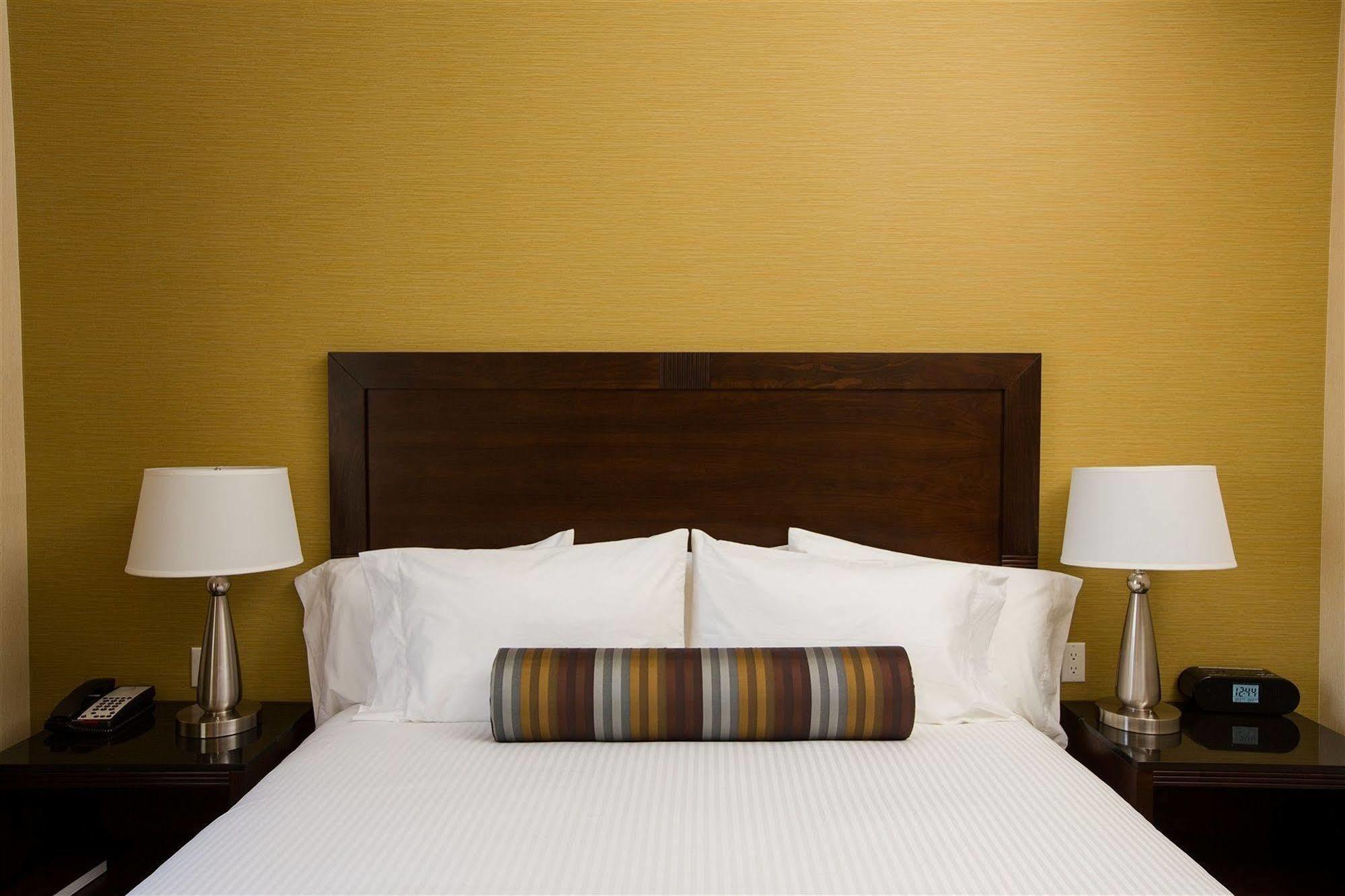 ดิโอคส์ โฮเทล แอนด์ สวีท, แอสเซนด์ โฮเทล คอลเล็กชัน Hotel ปาโซโรเบิลส์ ภายนอก รูปภาพ